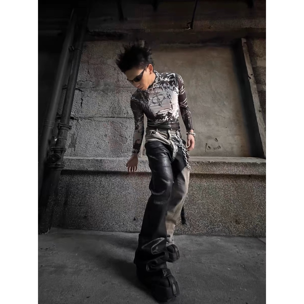 图腾网纱印花长袖打底TJPG风