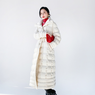 AKSAYA高级感韩系超好看修身中长款过膝白色羽绒服外套女冬季新款