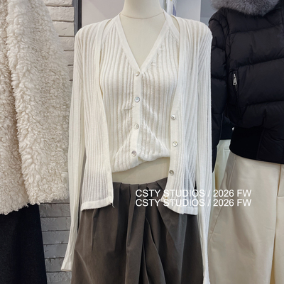 简约V领镂空针织开衫女春季新款气质挂脖背心+长袖薄款上衣两件套