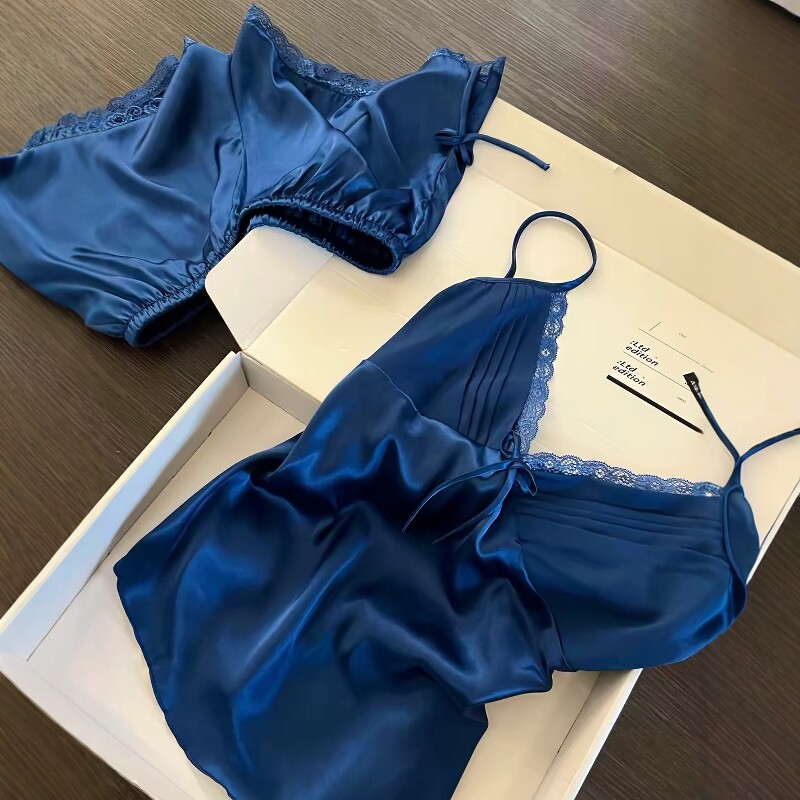 法式高级感宝蓝色缎面冰丝睡衣女图片