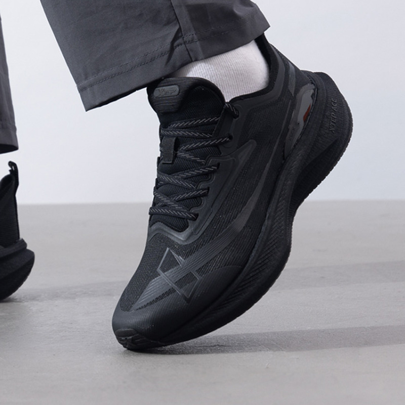 特步两千公里2.0 二代男子跑步鞋2000千米中长跑轻便透气缓震跑鞋