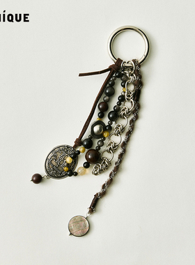 Picnique x RandomPiece圆牌麂皮链条串珠编织钥匙扣包挂