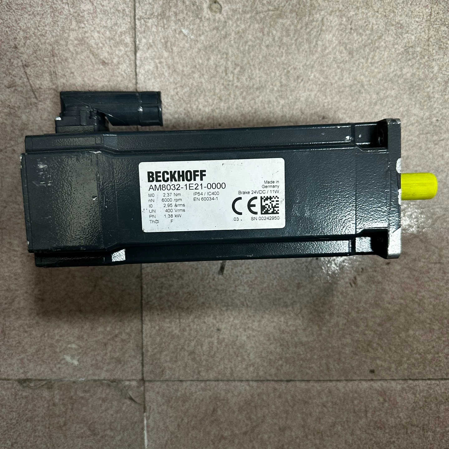 倍福伺服电机 AM8032-1E21-0000 实图 功能完