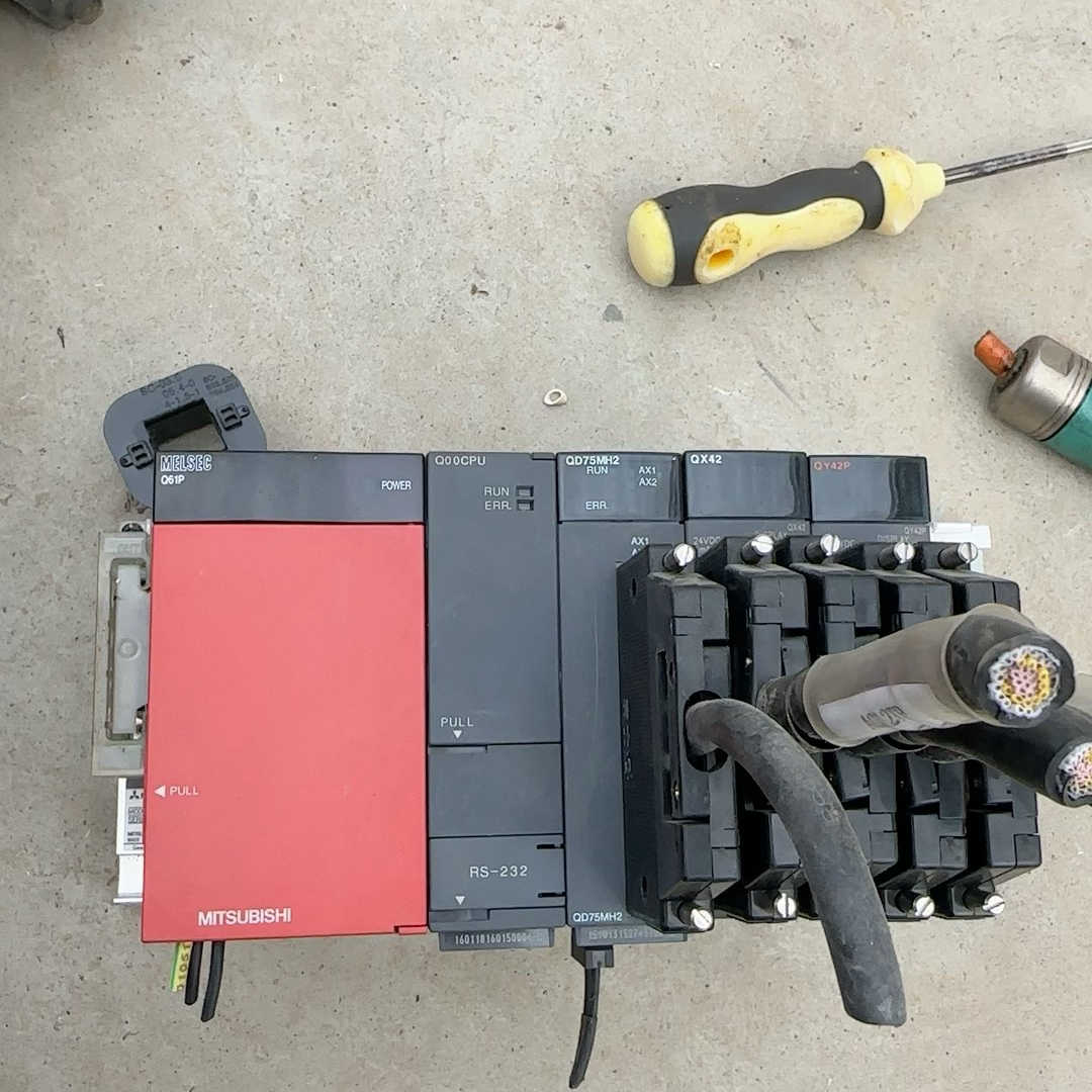 三菱q系列plc有两套型号q00cpu qd75mh2 qx