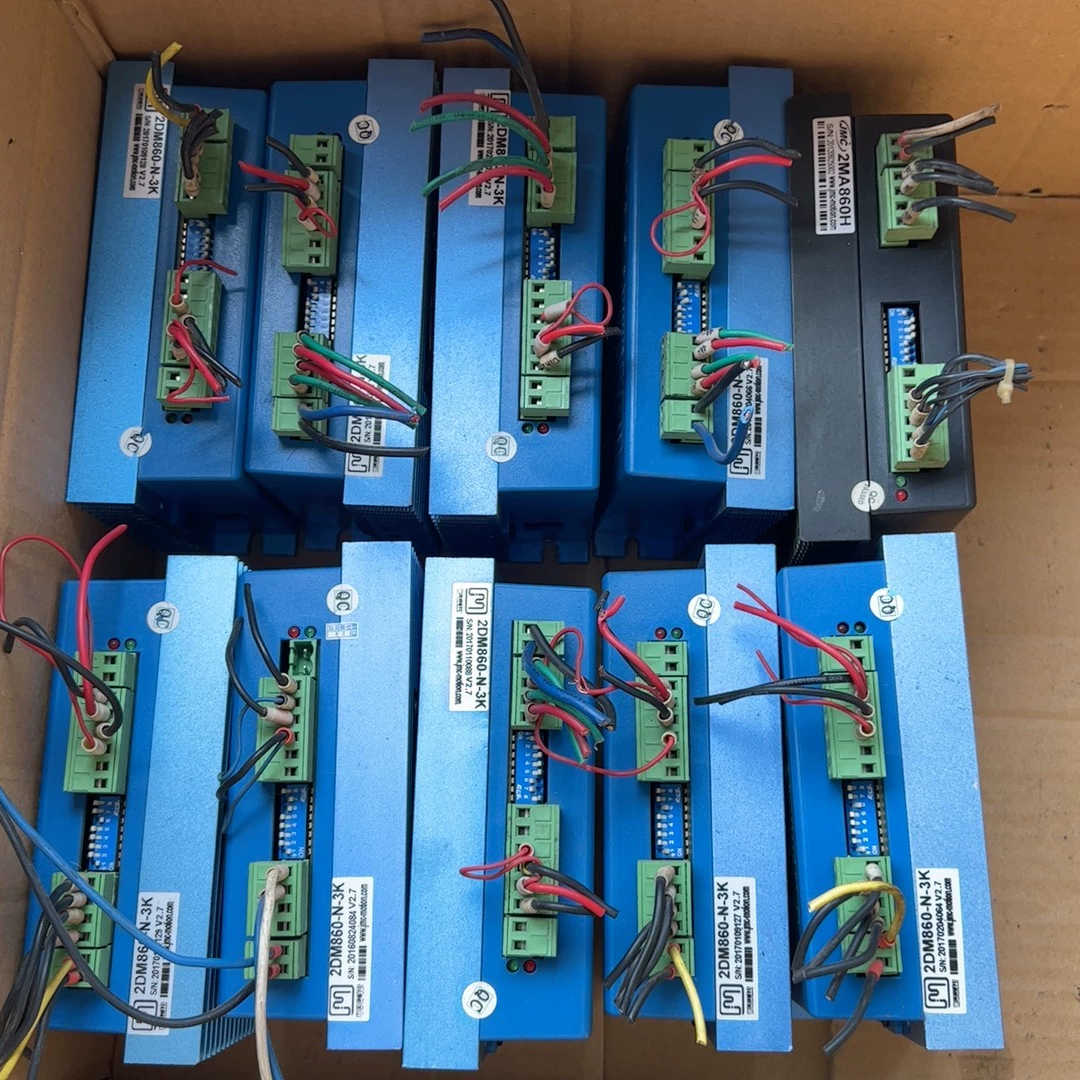 杰美康2DM860-N-3K步进驱动器，拆机9台，成色如图，