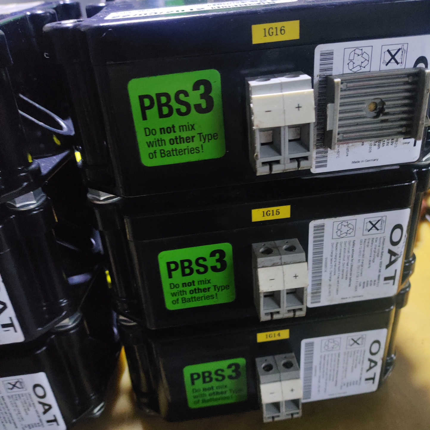 电池 OAT 锂电池，型号6PBS3