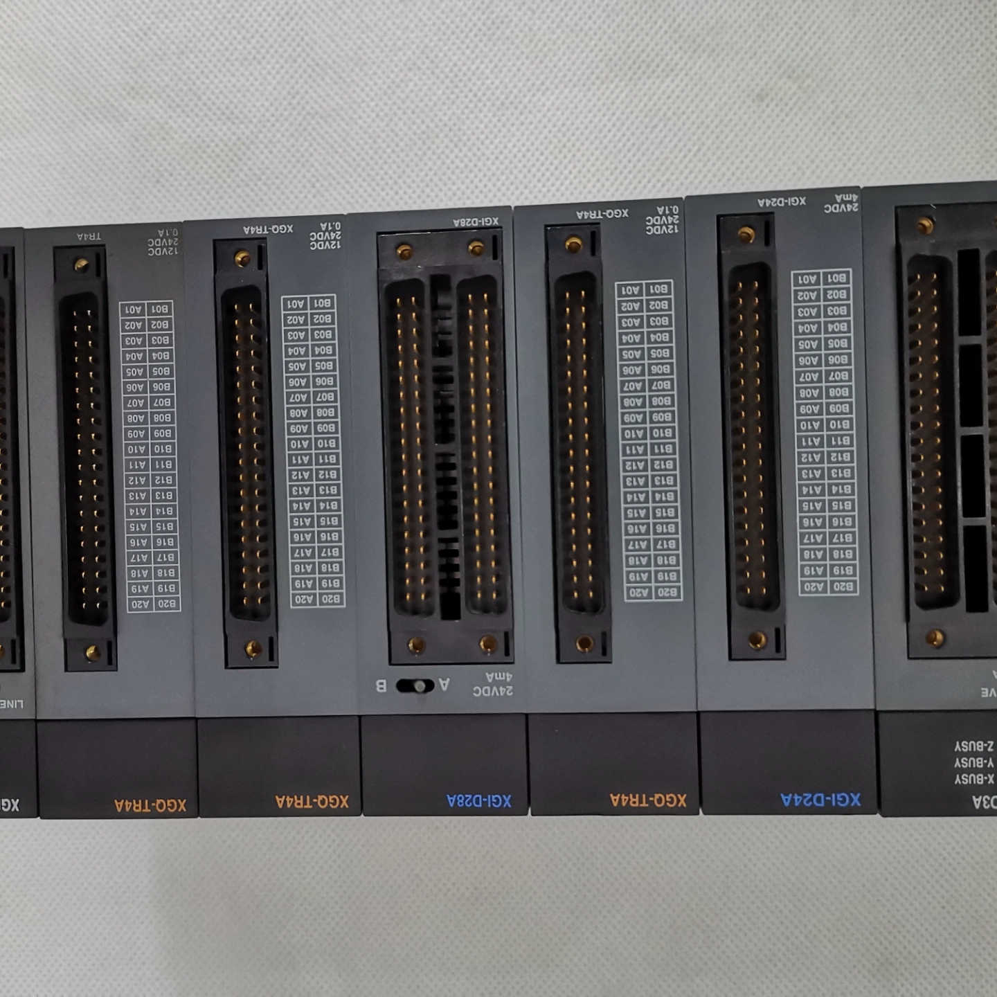 LS PLC  XGF-PD4H/XGI-D28A/XGQ-