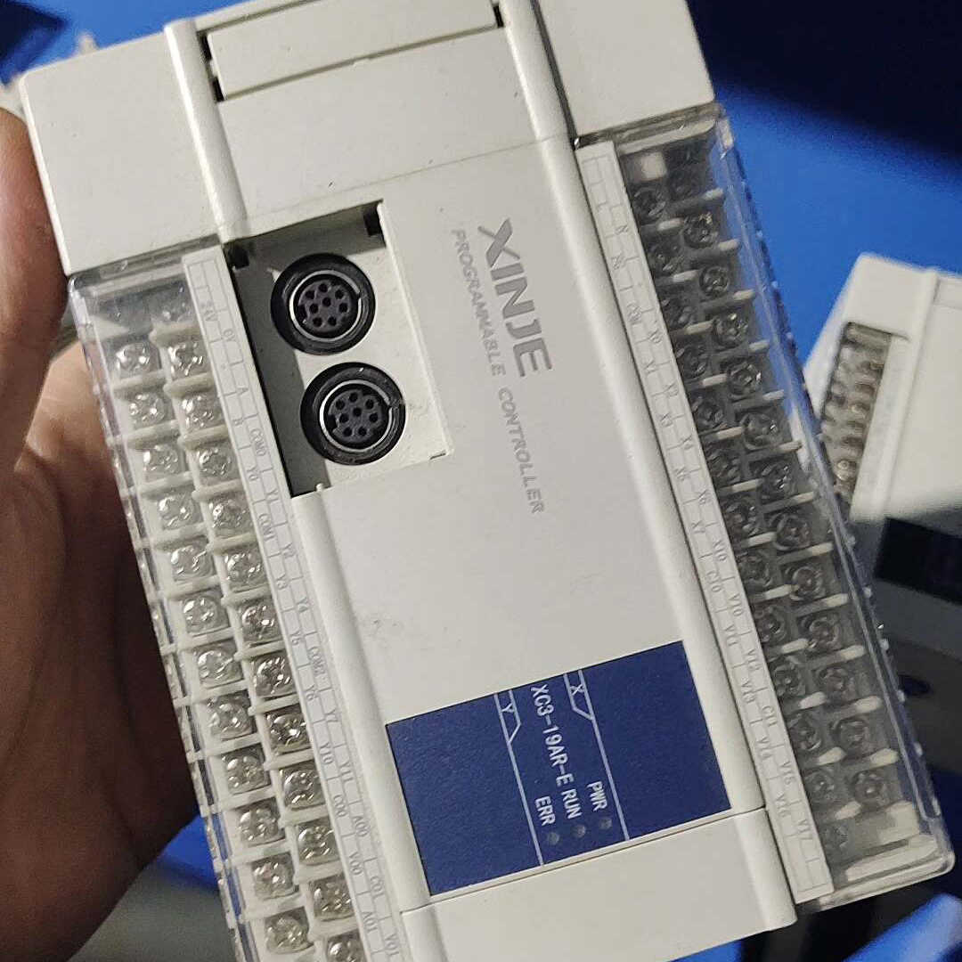 信捷XC3-19AR-E，自带模拟量输入，功能已经测试