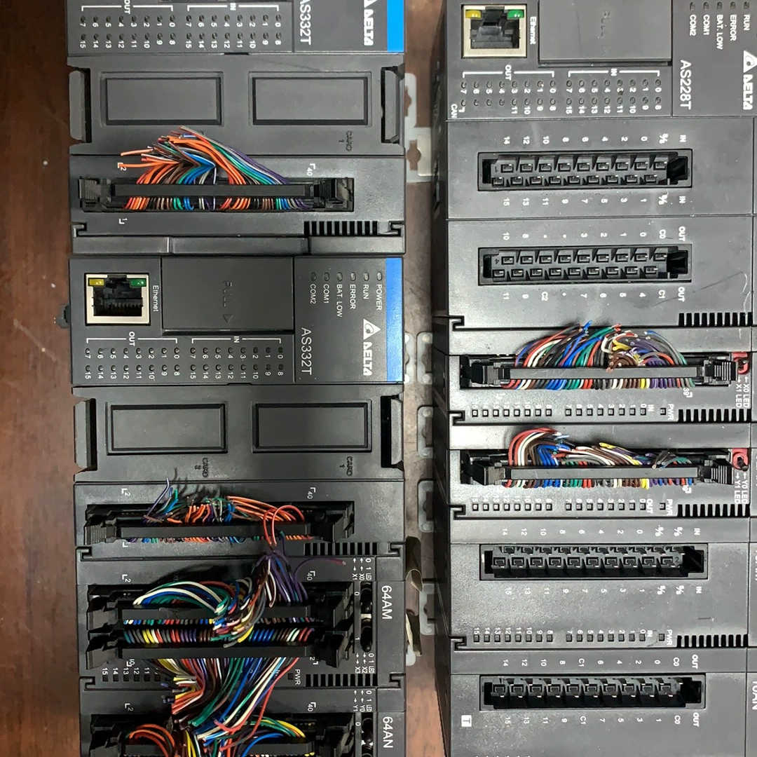 充新台达PLC插头配齐。AS332T-A 19年   AS0