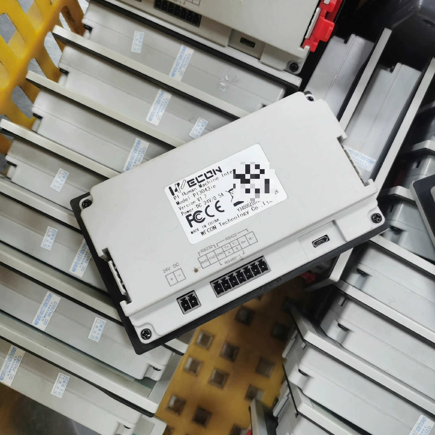 维控Pi3043ie触摸屏设备拆机，实物图片，功能完好，