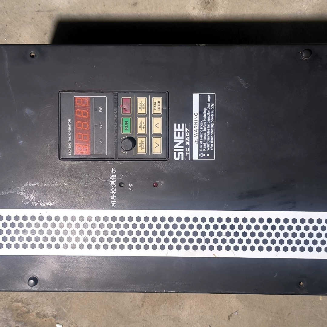 正弦TC3A07系列30千瓦变频器
