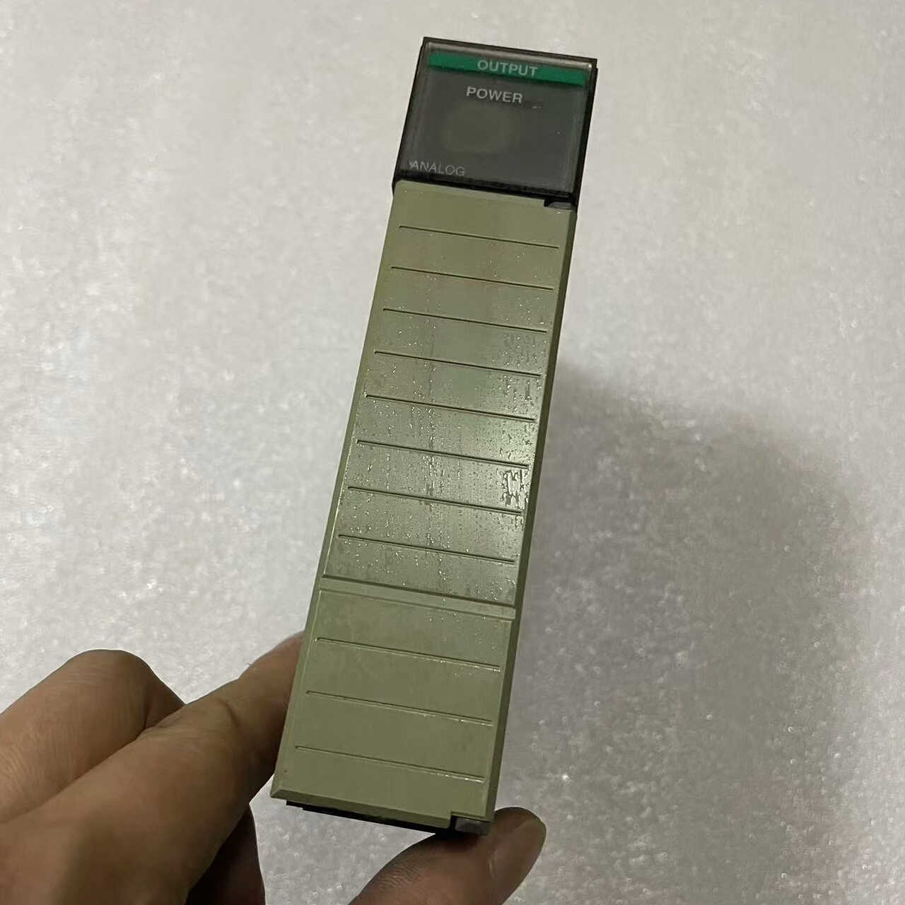 AB罗克韦尔1746-NO4V，功能包好，成色如图所示，需要