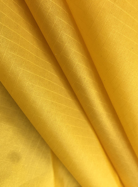 1.6米宽度淡黄色小格子耐磨损布料 适合机器外罩包装面料