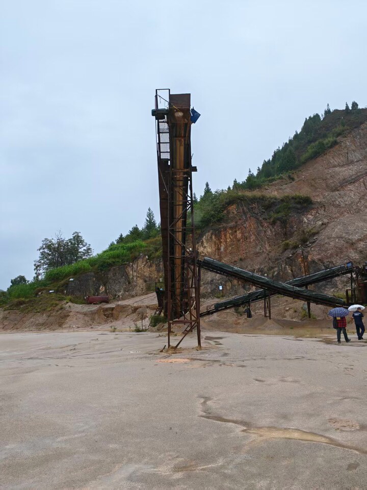 4月23日铜仁贵州省松桃苗族自治县迓驾镇坝德村桐木沟的制砂设备（不包含线缆、支撑设备的铁架，详细清单请查看附件）网络拍卖公告