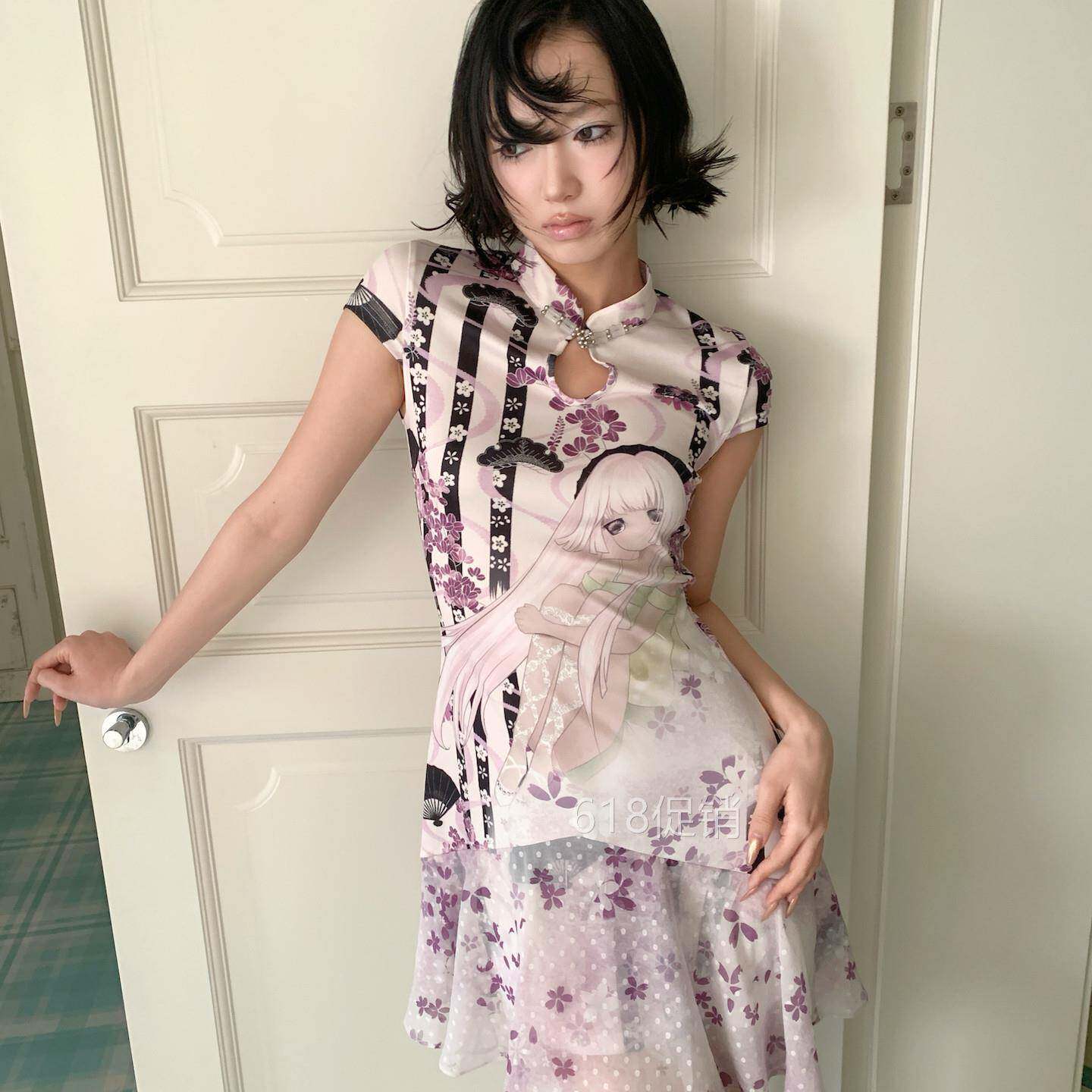 4RE1GN紫色心情少女复古花纹印花旗袍领拼接连衣裙