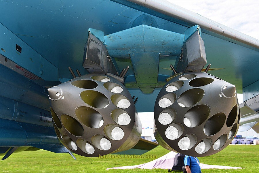 BD3-USK双联挂架1/48树脂模型