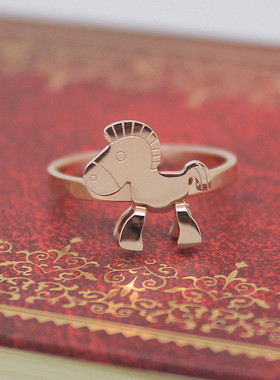 本命年玫瑰金钛钢开运生肖马戒指