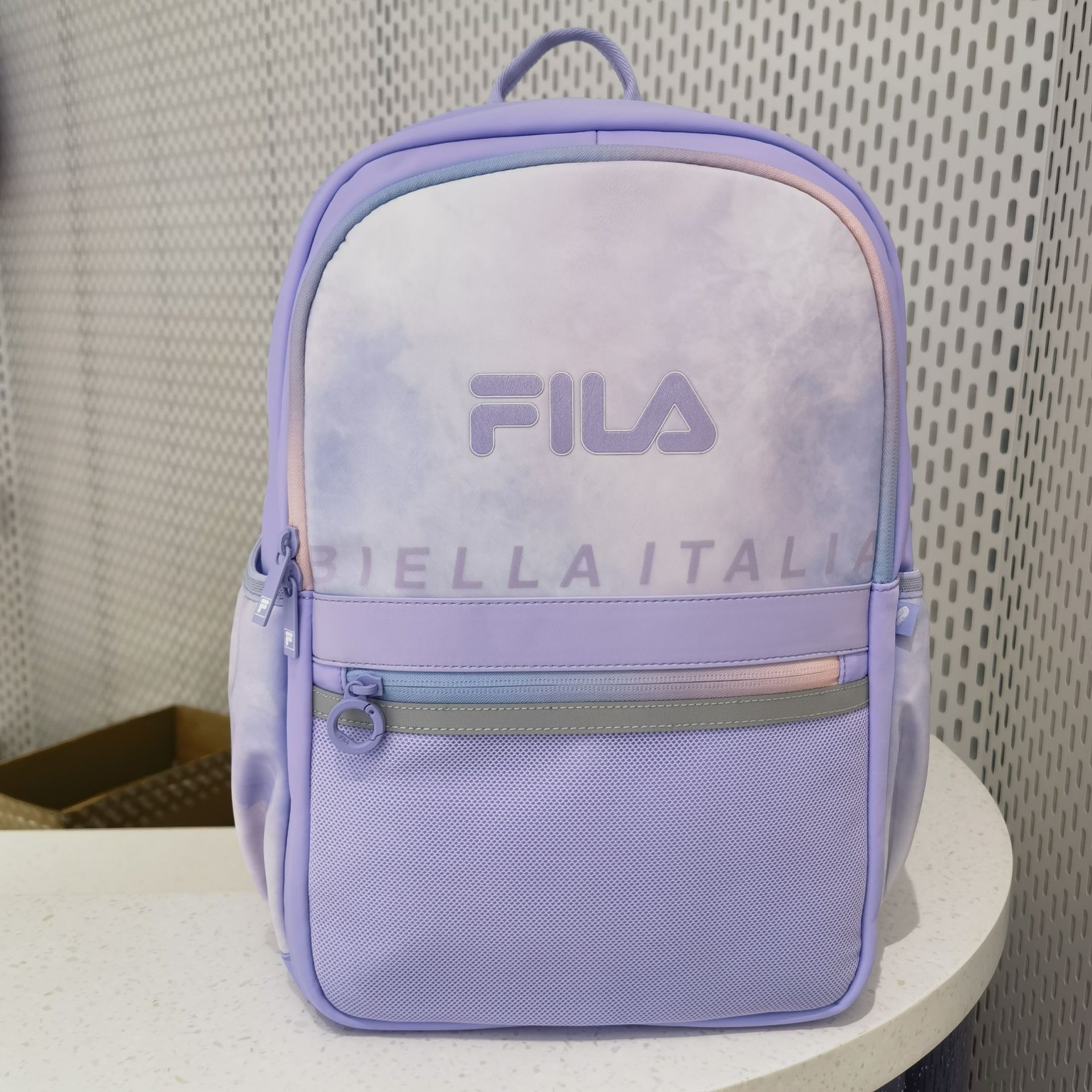 斐乐FILA正品男女大童3-6年级护脊减负透气双肩背包学生书包背包