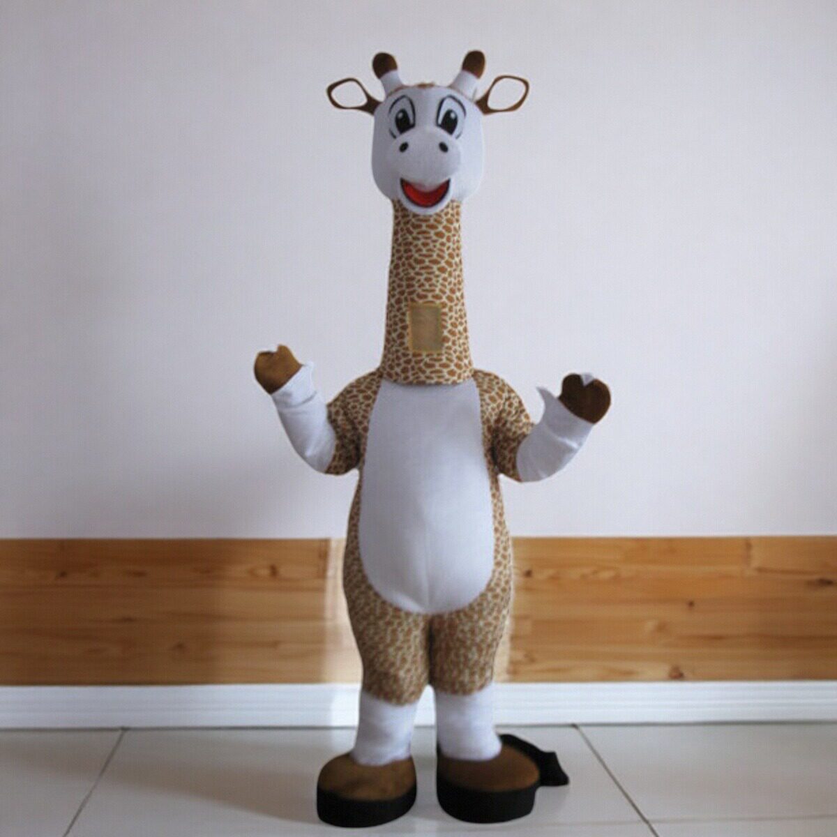 定制动漫梅花鹿吉祥物道具表演长颈鹿演出巡演卡通人偶布偶装扮服