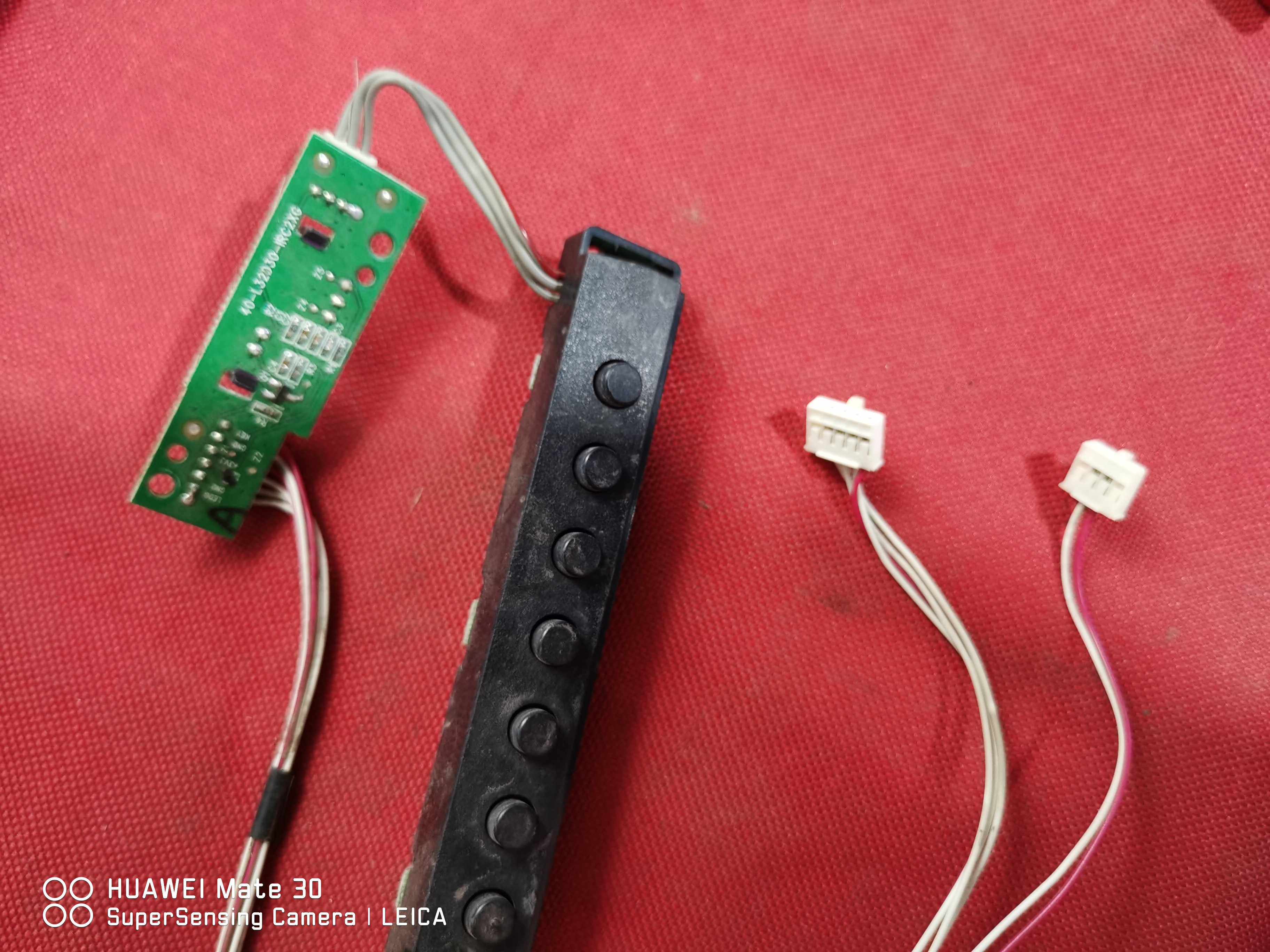 原装乐华LED39C600J按键接收号40-L32D30-IPC2XG