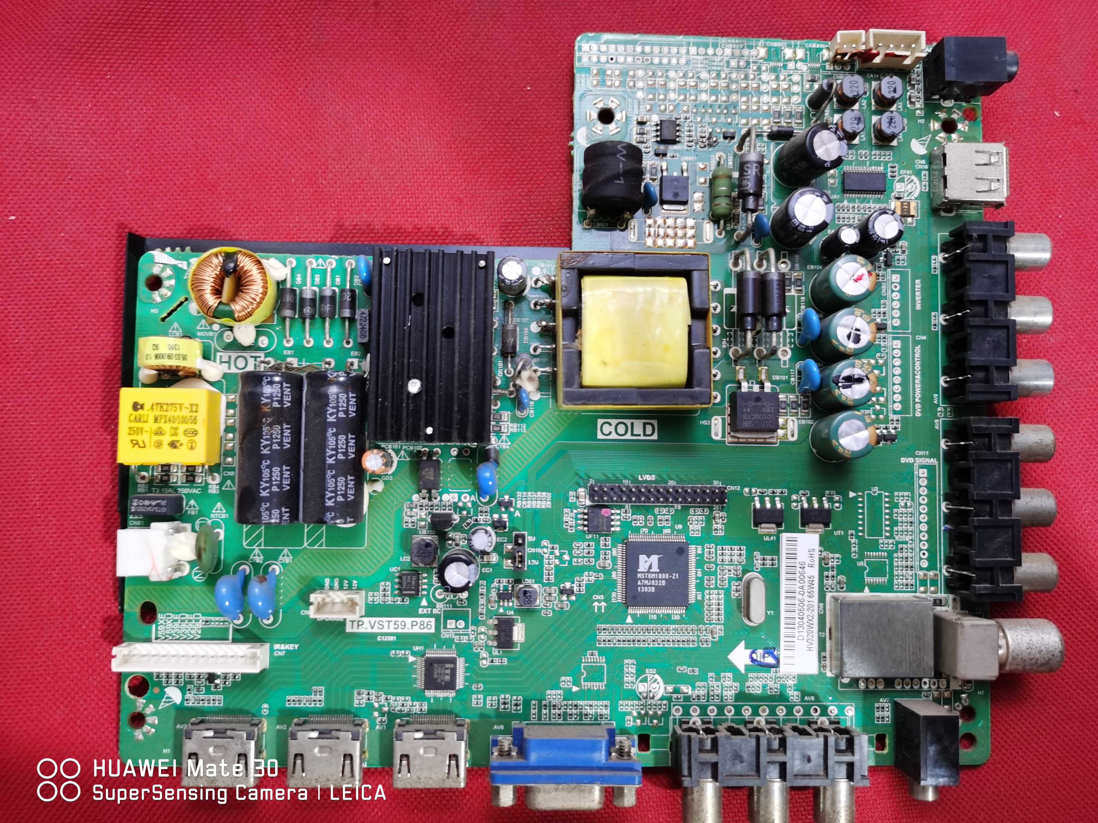 原装杰爱威LED32HD330 液晶主板TP.VST59.P86配屏KB0315LDHB01测