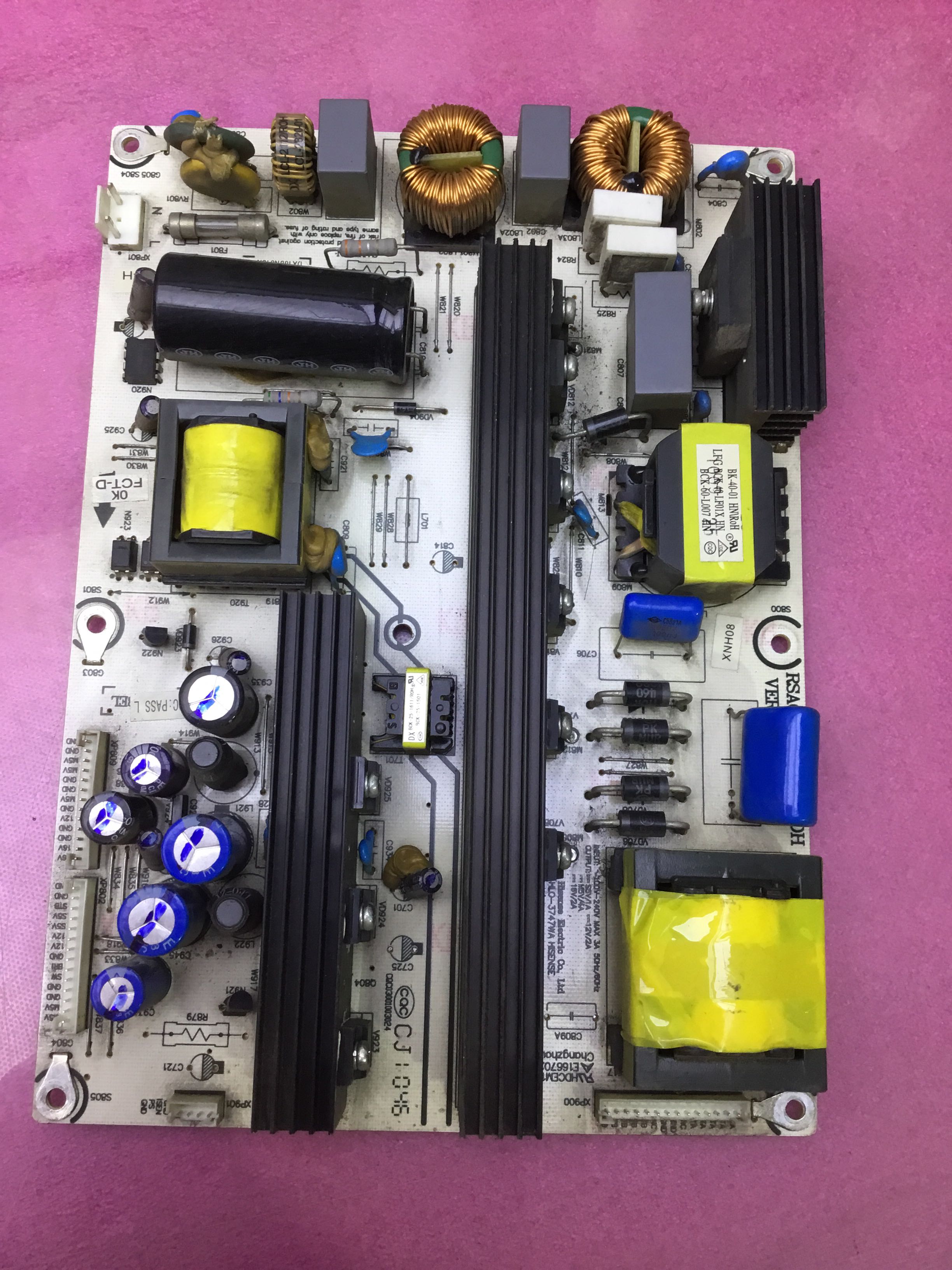 海信 42V66PK TLM42V78PK TLM42E01电源板RSAG7.820.2123/ROH