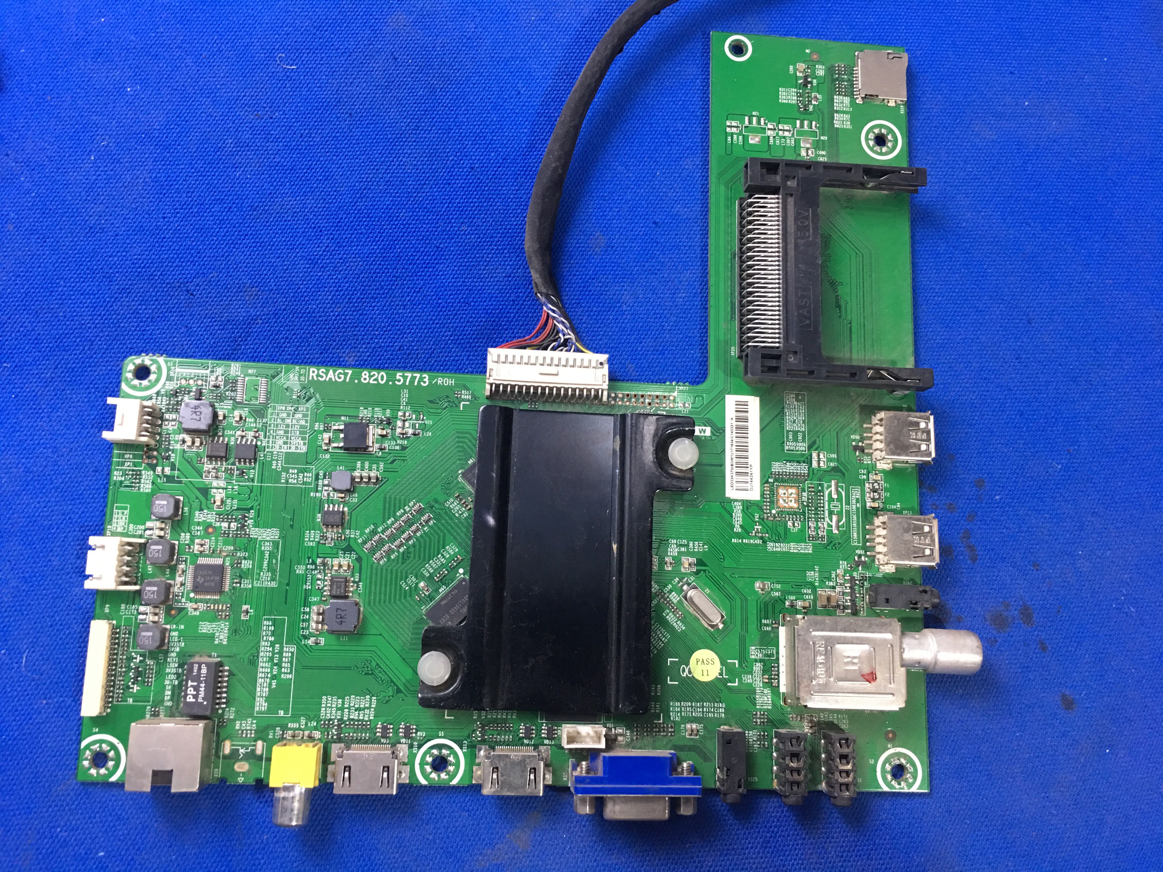 海信LED32K370(BOM1)171634 主板7.820.5773 屏HE315GH-E72