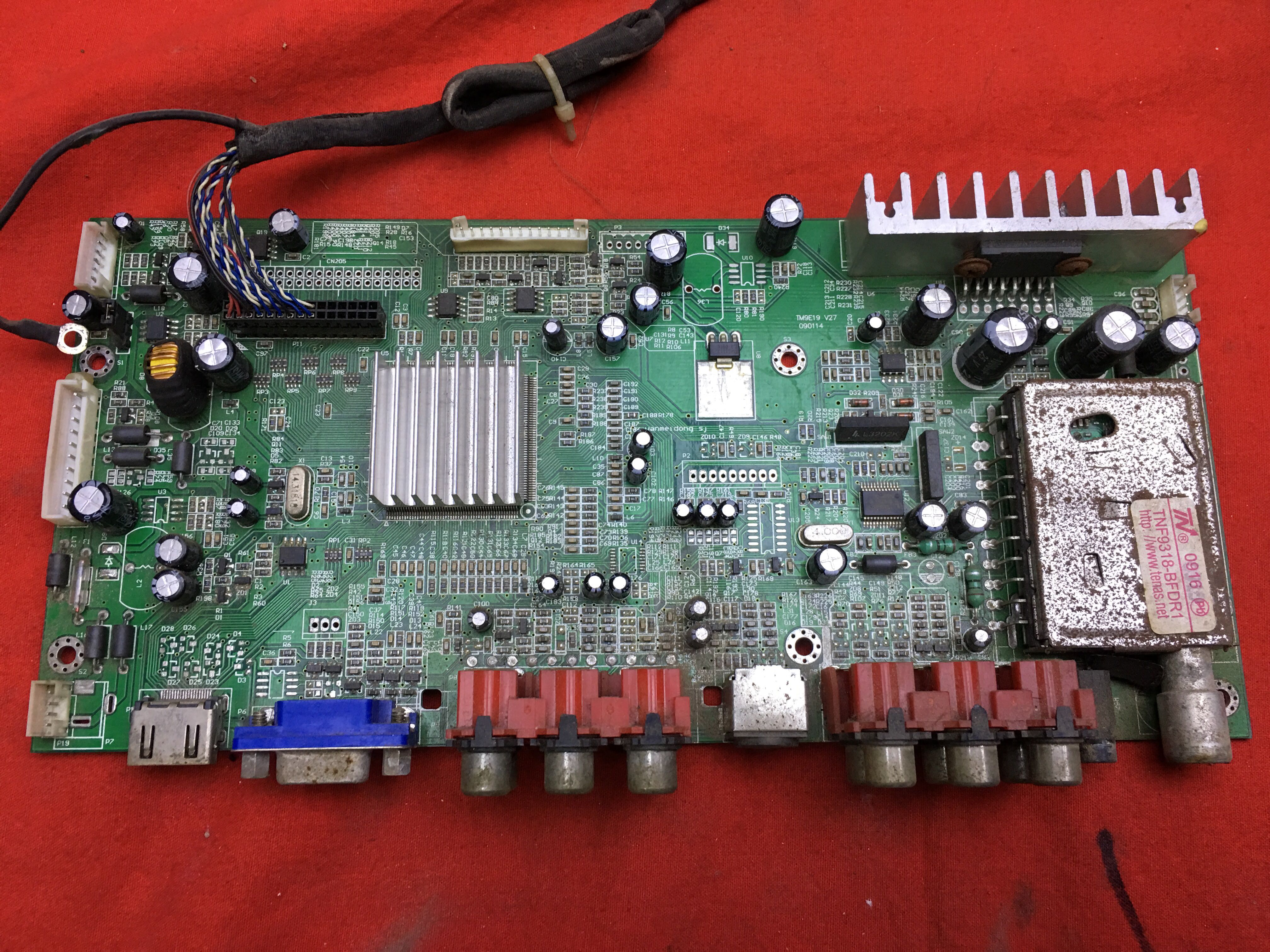 原装32寸杂牌主板TM9E19V27090114配夏普屏LK315T3LZ94