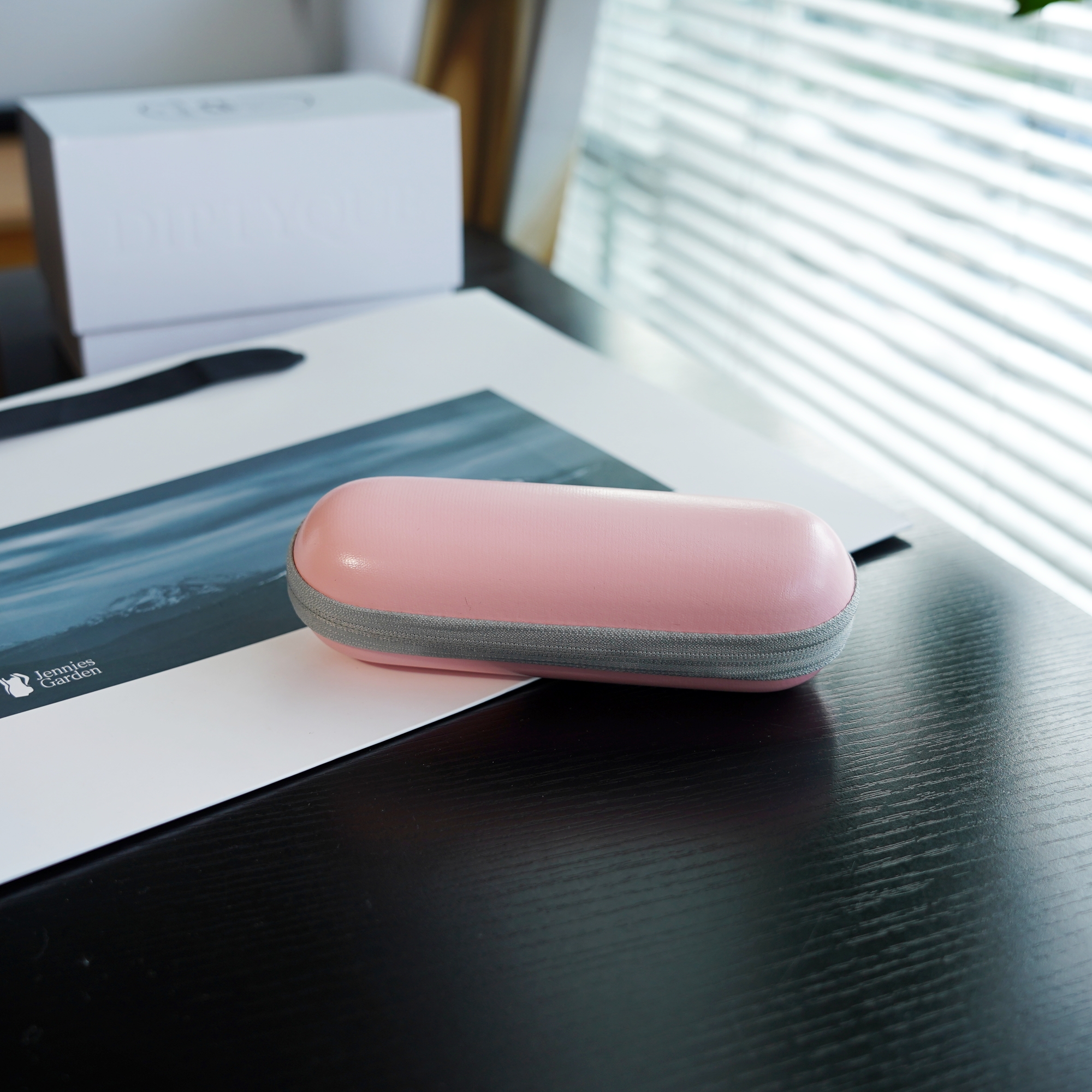 皮质胶囊PU眼镜盒拉链款