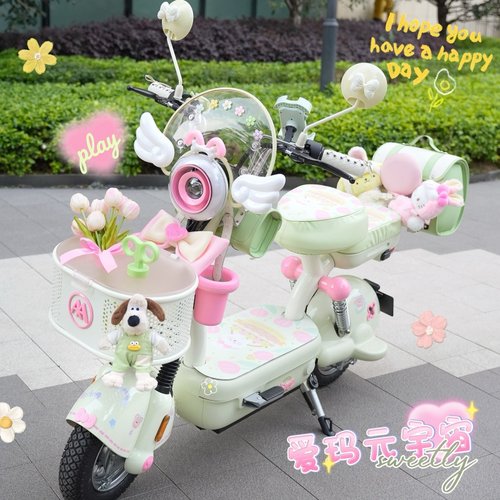 适用爱玛元宇宙play后备箱脚垫坐垫套包手机支架后视镜挂钩贴纸