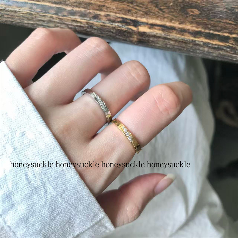 忍冬HONEYSUCKLE 日韩简约斜边镶钻钛钢戒指女通勤百搭日常食指戒