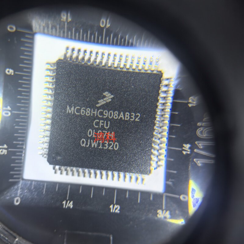 MC68HC908AB32CFU单片机适用于家电游戏显示通讯录可代客烧录 - 实物图