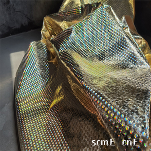 原创金斑点余晖皮革防水面料肌理特殊连衣裙礼服设计造型复古布料