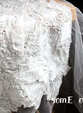 时尚手工错乱花瓣白色重肌理布料diy面料礼服时装创意设计师布料