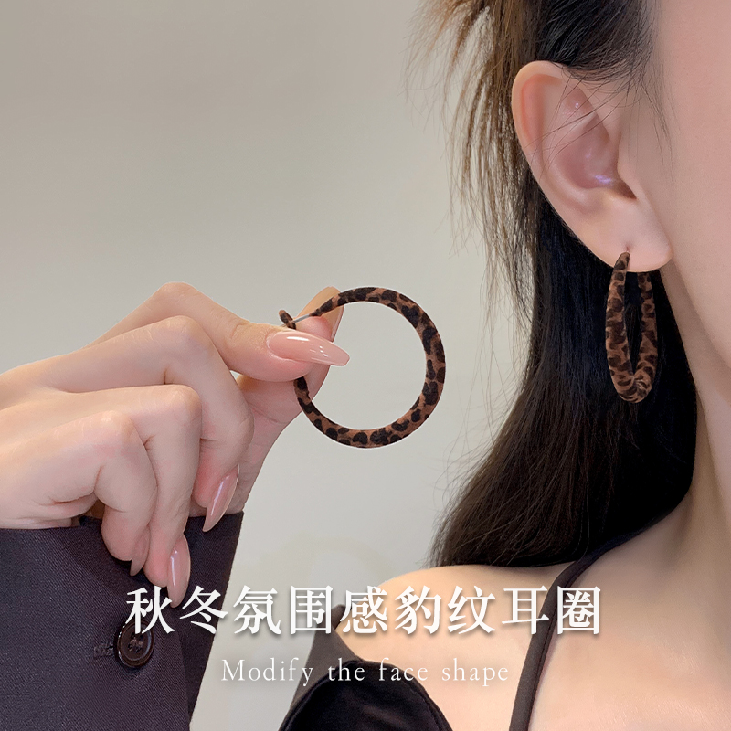 999纯银耳针豹纹耳圈复古港风