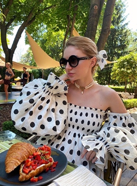 照照自制sleeper陈婧霏同款亚麻ins莫瑞系落肩复古松弛波点连衣裙