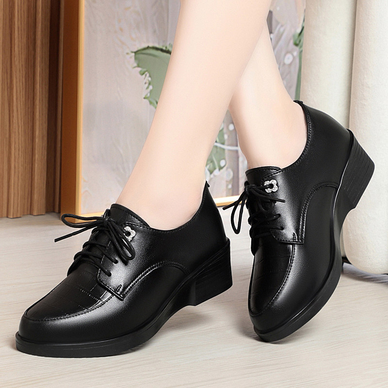 真皮单鞋女2025新款坡跟软底妈妈鞋平底春秋皮鞋中老年老人女鞋子,女鞋,深口单鞋,淘宝优惠券,粉丝福利购,淘宝优惠卷