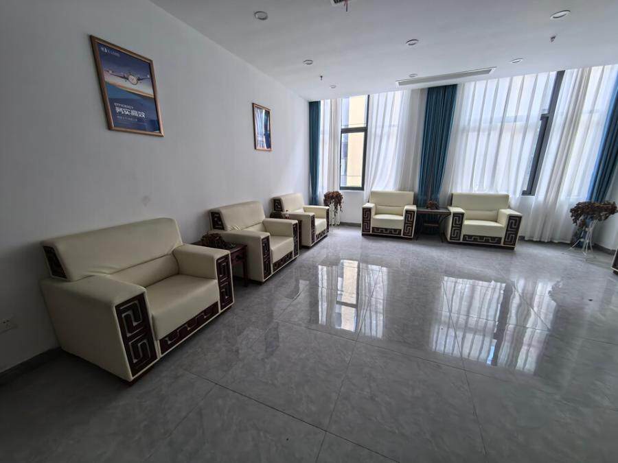 4月23日巴中市科技公司接待室方铁机2个网络拍卖公告