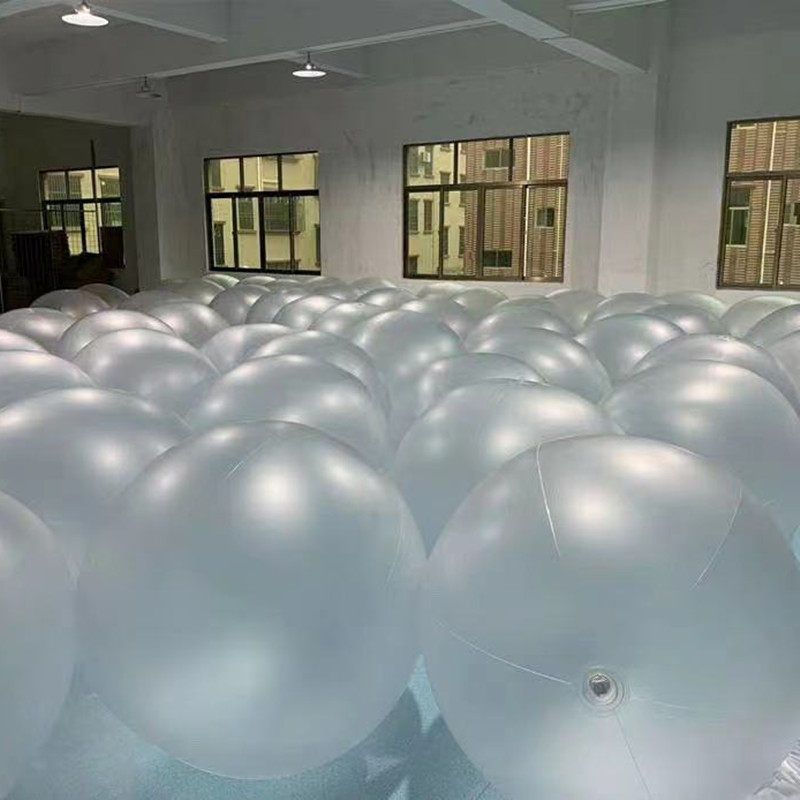 2021年亚马逊发光气球LED闪光沙滩球儿童水上pvc充气遥控波波球