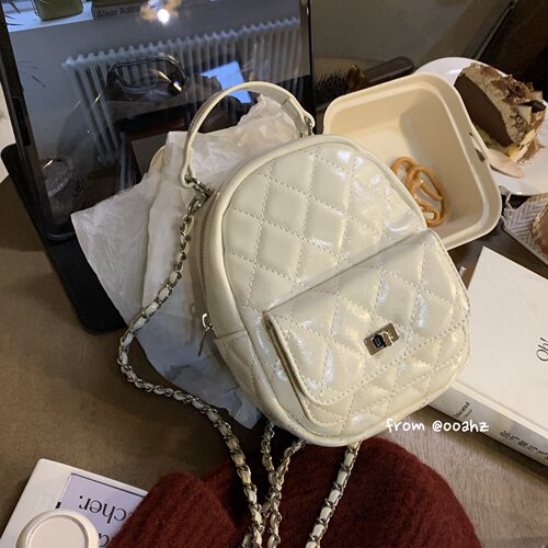24c小双肩~亮面菱格小香风高级感双肩包 百搭皮穿链条旅行小背包