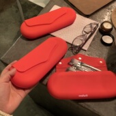 翻盖开合 防水眉笔口红化妆工具包袋便携收纳盒 硅胶化妆刷收纳包