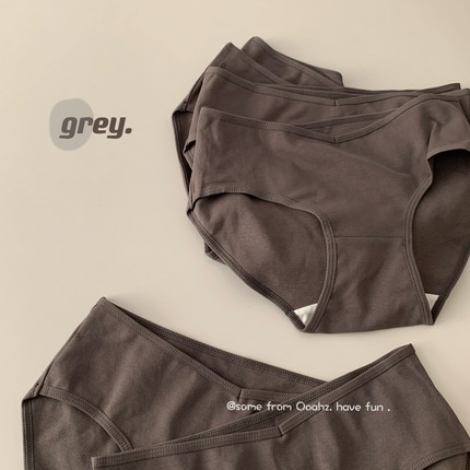 品质之选~基础深灰棉质少女中腰内裤深V性感纯色弹力7A抑菌三角裤