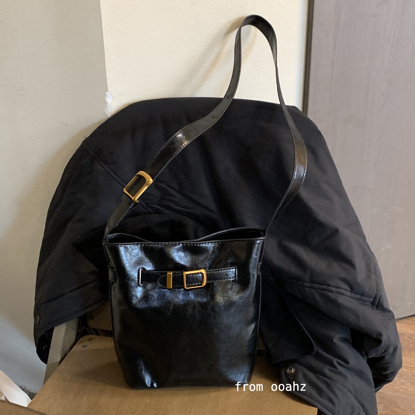 漆皮古铜~复古油蜡皮单肩斜挎包 简约小众高级感百搭ins水桶包包