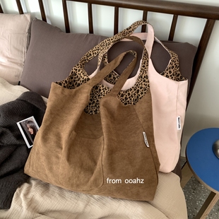 棕与粉/豹纹双面背！韩系慵懒麂皮单肩包Ins大容量通勤帆布托特包
