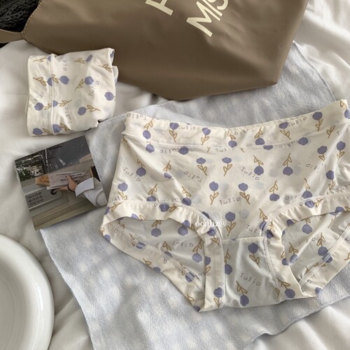 浅紫郁金香~滑滑的冰丝中腰印花包臀内裤舒适小清新可爱ins女内裤