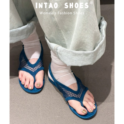 小众蓝色镂空透气网面夹趾凉鞋女