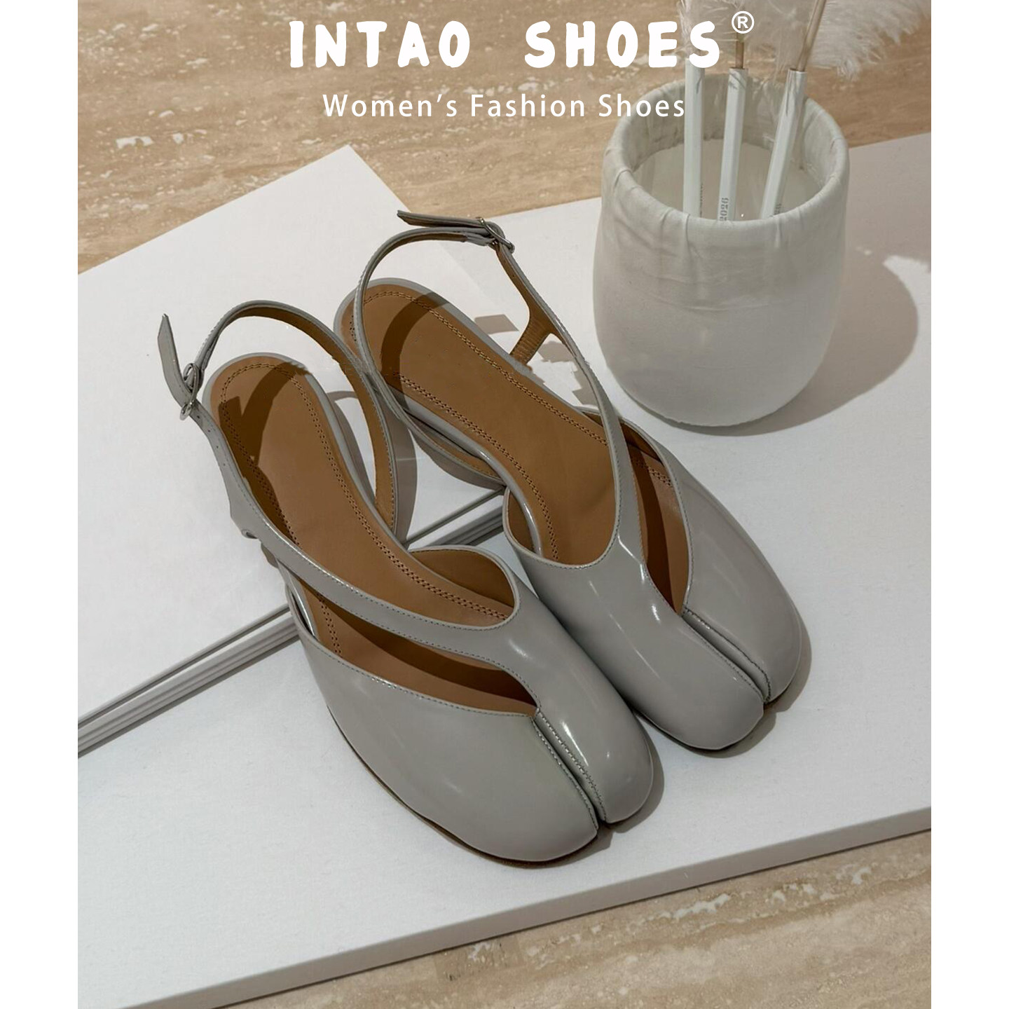 小众设计感灰色包头凉鞋女平底夏季外穿2026新款一字带分趾猪蹄鞋