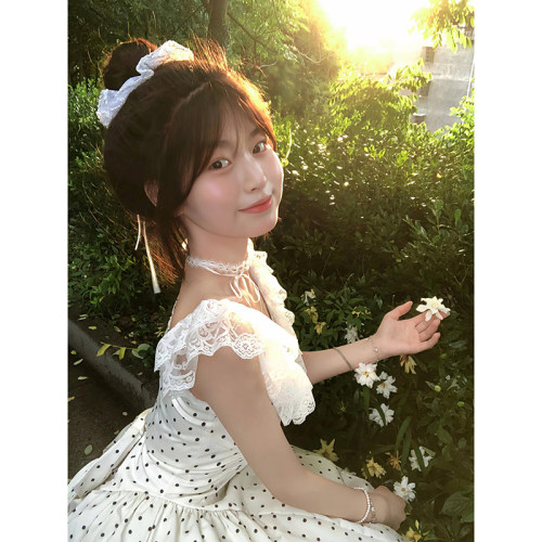 芙芙月miu系波点小飞袖连衣裙
