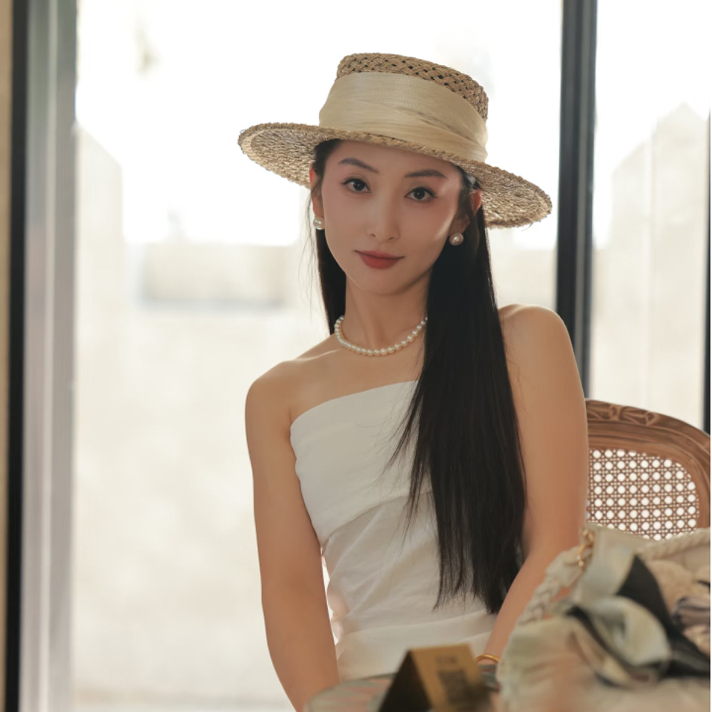 真丝麻装饰海咸草三股编织升级版法式平顶草帽女夏季出游度假礼帽