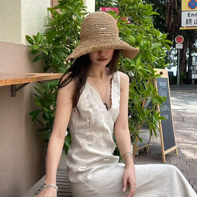 夏季休闲度假风草帽手工编织盆帽